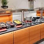 Hotel Hilton An Der Frauenkirche 4*