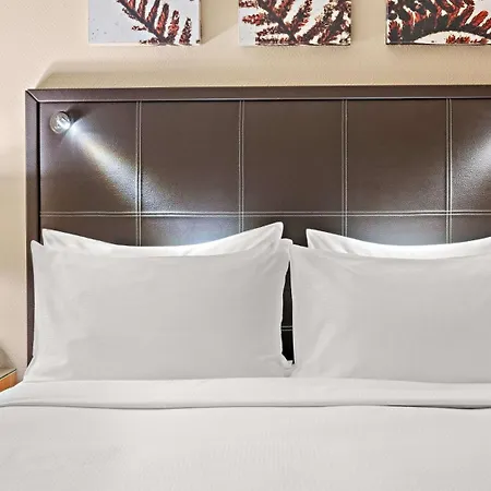 Hilton An Der Frauenkirche 4*