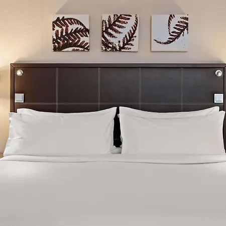 מלון Hilton An Der Frauenkirche 4*