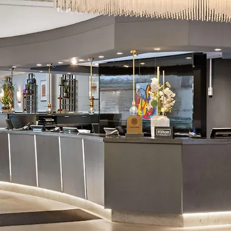 Hilton An Der Frauenkirche Otel 4*