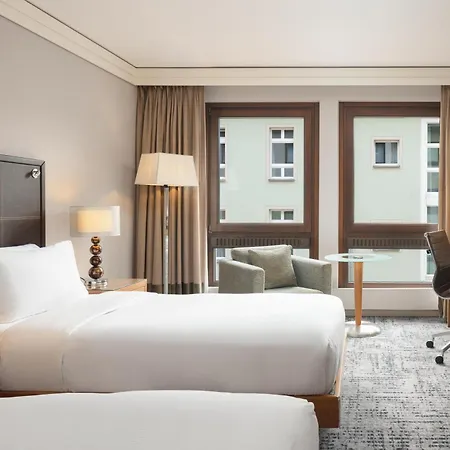 Hilton An Der Frauenkirche Hotel 4*