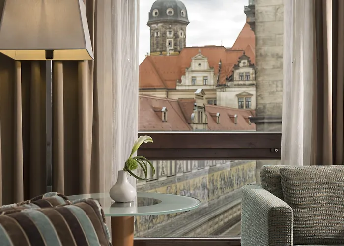 Hilton An Der Frauenkirche Отель 4*