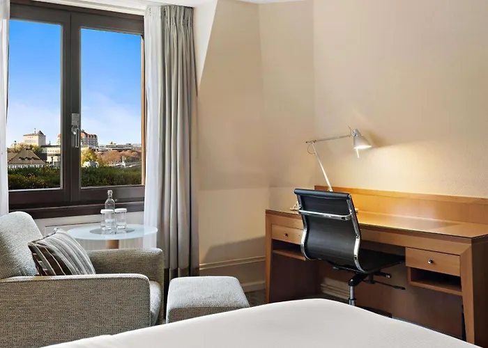 Отель Hilton An Der Frauenkirche