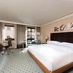 מלון Hilton An Der Frauenkirche דרזדן