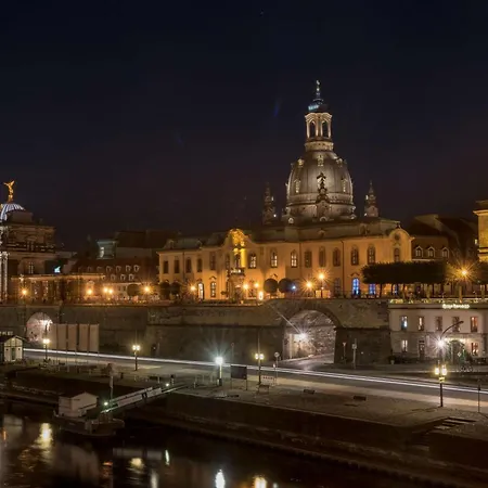 Hilton An Der Frauenkirche Отель