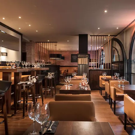 Hilton An Der Frauenkirche Отель 4*