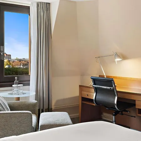 Отель Hilton An Der Frauenkirche