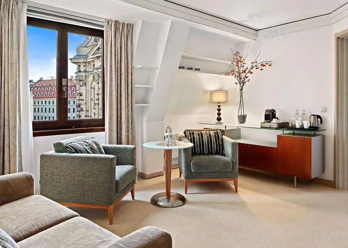 Hilton An Der Frauenkirche 4*